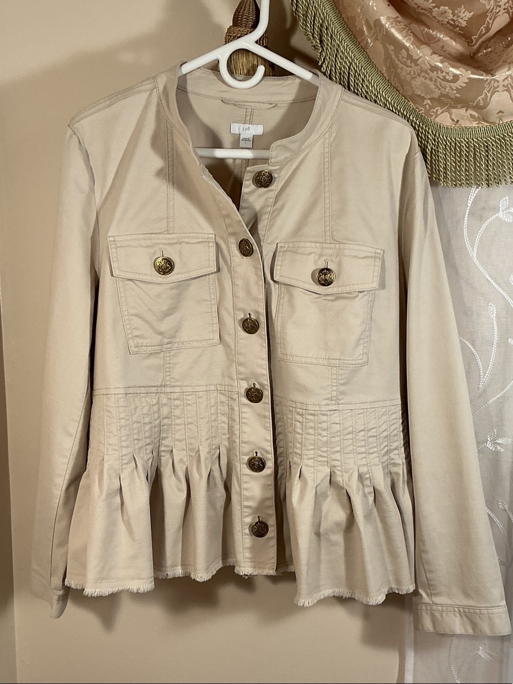 J. Jill Women's Cream Button-Front Ruffled Peplum Jacket Sz L Gold Buttons